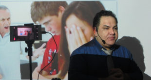دکتر حسام فیروزی رواندرمانگر کودک، نوجوان و خانواده - Dr Hesam Firoozi